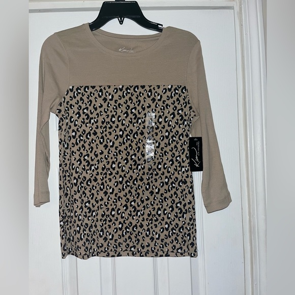 Kim Rogers Tops - NWT, Kim Rogers Animal Print Top, Size Petite Small